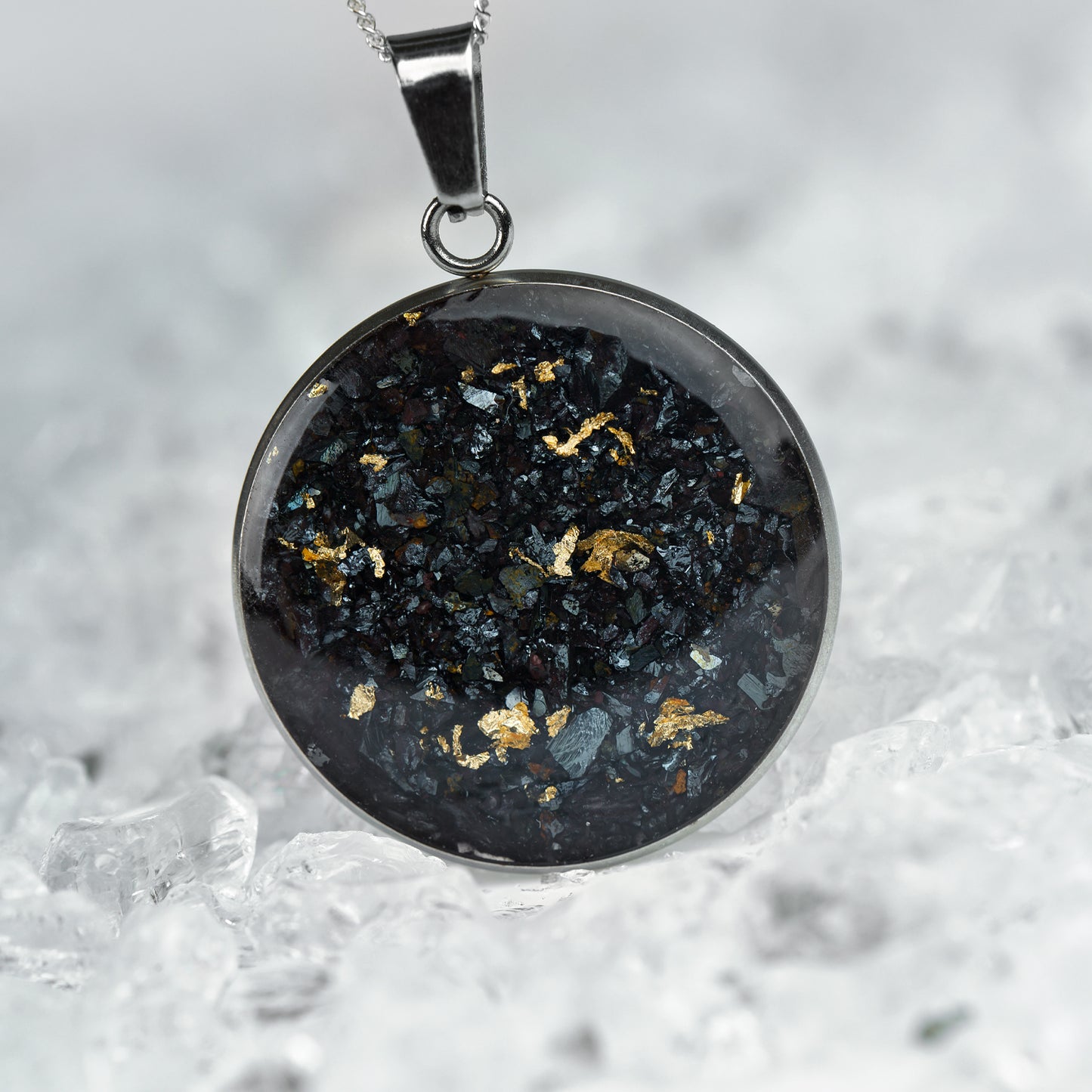 Elba Hämatit mit 24k Blattgold Anhänger 25mm