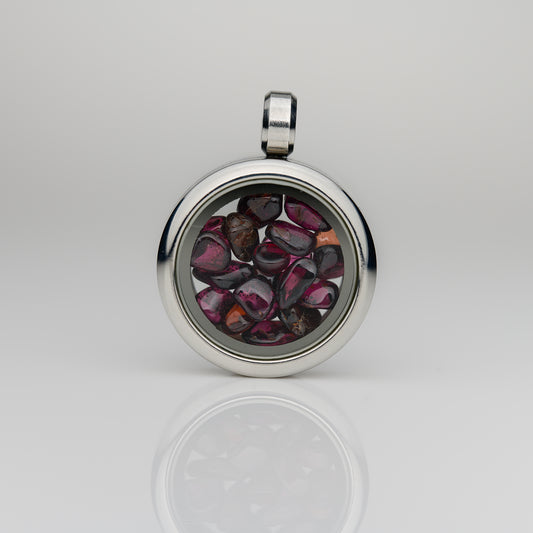 Glasmedaillon Almandin Granat getrommelt