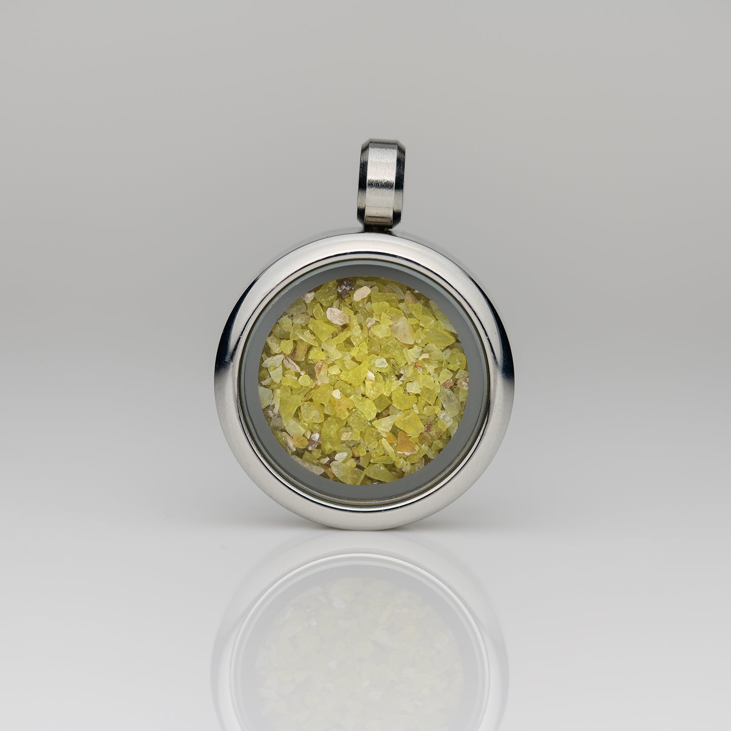 Glasmedaillon Fluorapatit