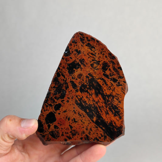Mahagoni Obsidian Anschliff