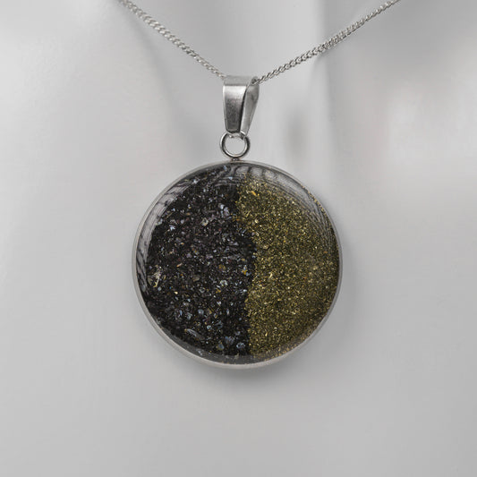 Elba Hämatit mit Chalkopyrit Anhänger 25mm