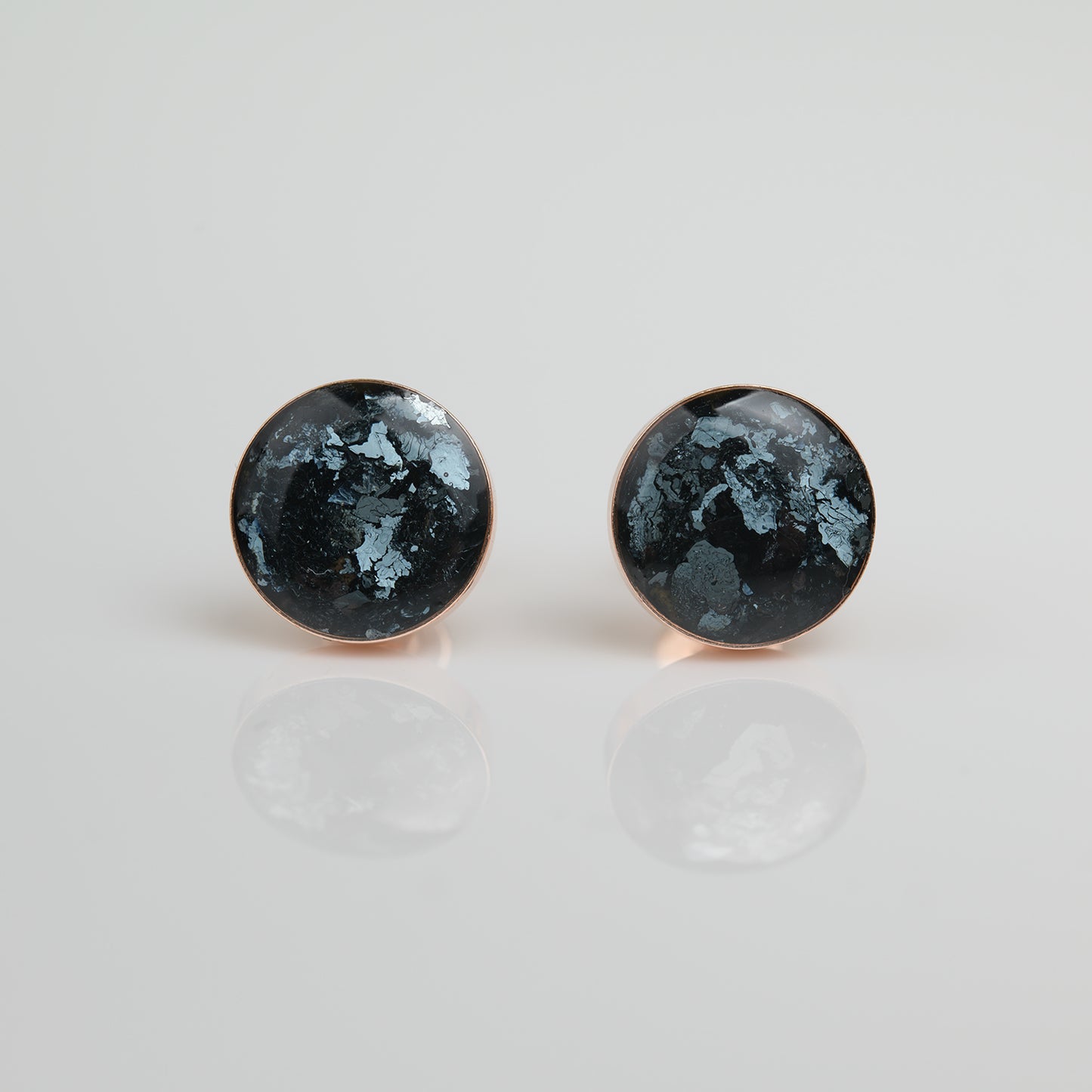 925 Sterlingsilber 18k Rosegold Ohrstecker 10mm mit Eifel Hämatit