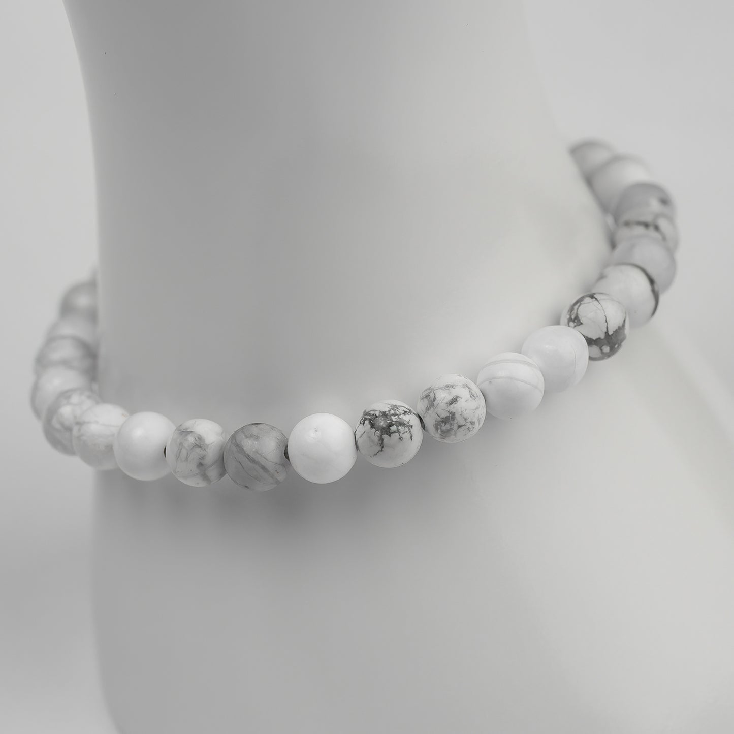 Howlith 6/8mm Armband