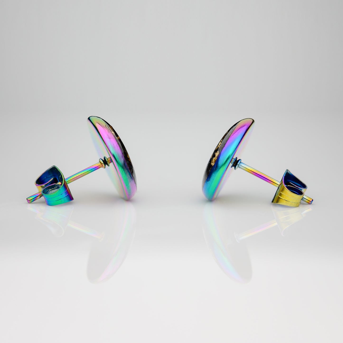 Elba Hämatit mit 24K Blattgold Ohrstecker 10mm Edelstahl bunt