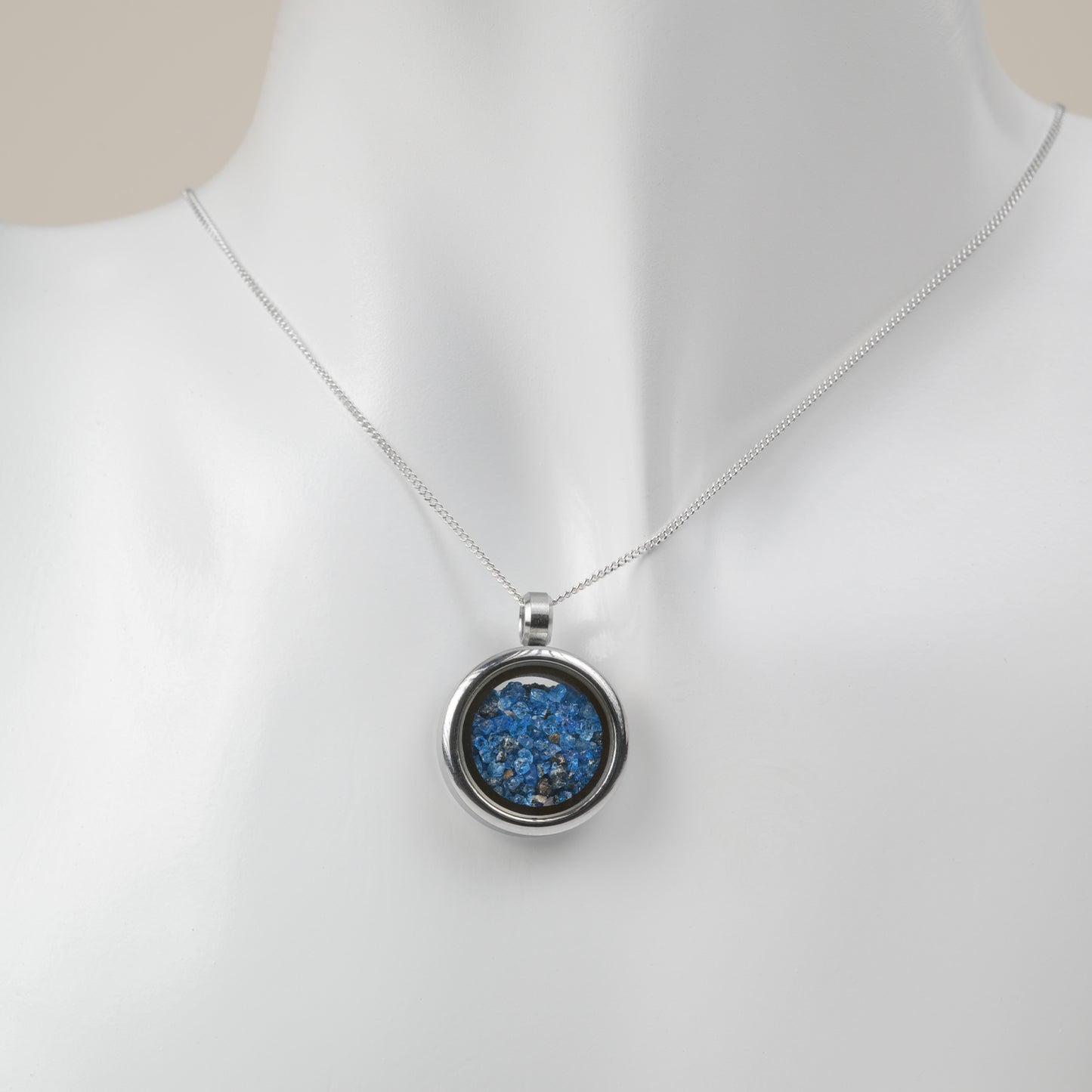 Glasmedaillon Hauyin Eifel