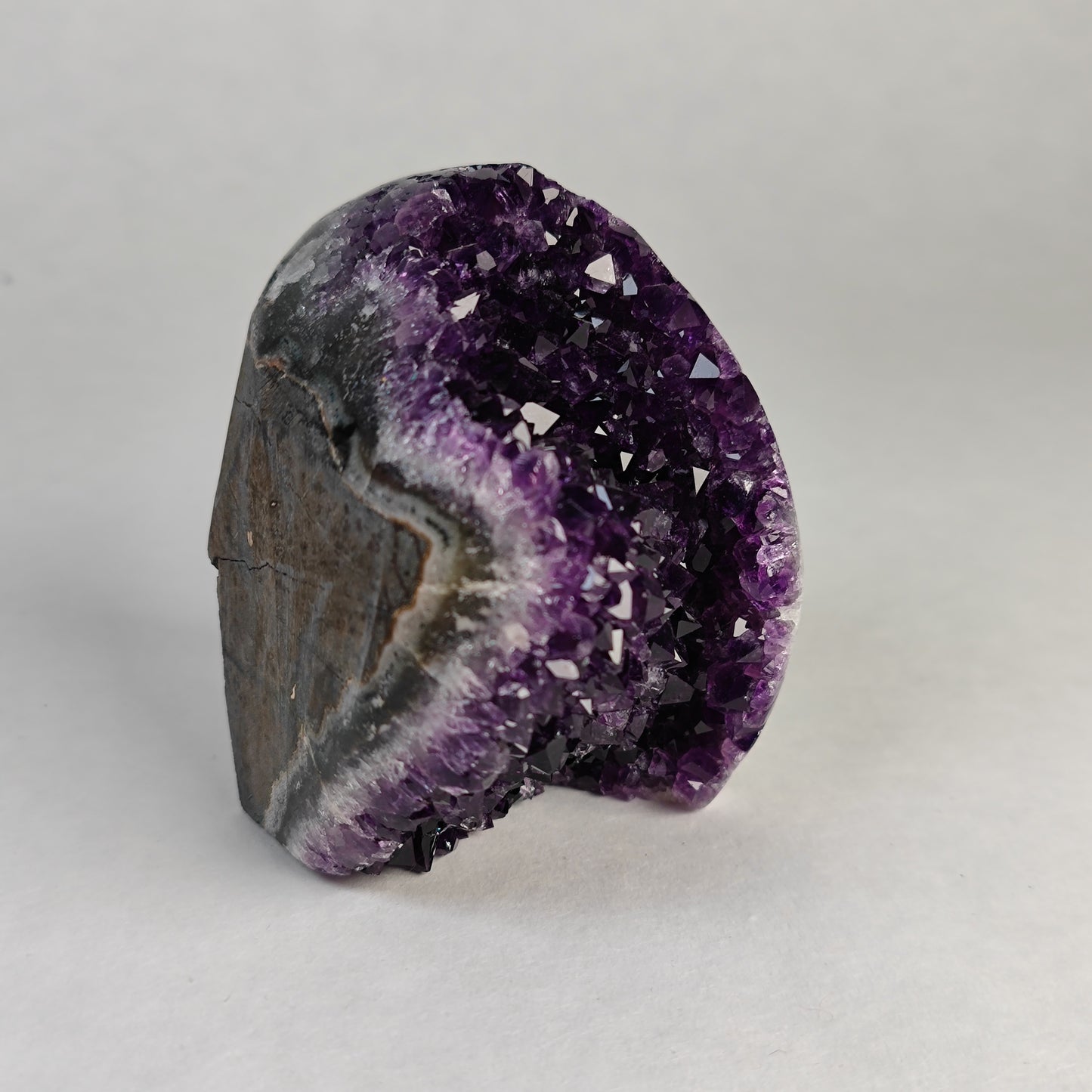 Amethyst mit Standfläche Uruguay AA Qualität